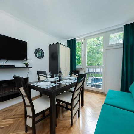Unitapartament Short Rent Apartment In Warsaw By Metro Station Rondo Onz Apart With 3Bedrooms 22 외부 사진