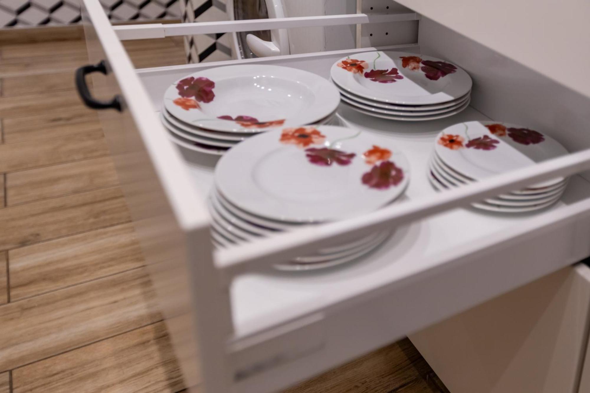 Unitapartament Short Rent Apartment In Warsaw By Metro Station Rondo Onz Apart With 3Bedrooms 22 외부 사진