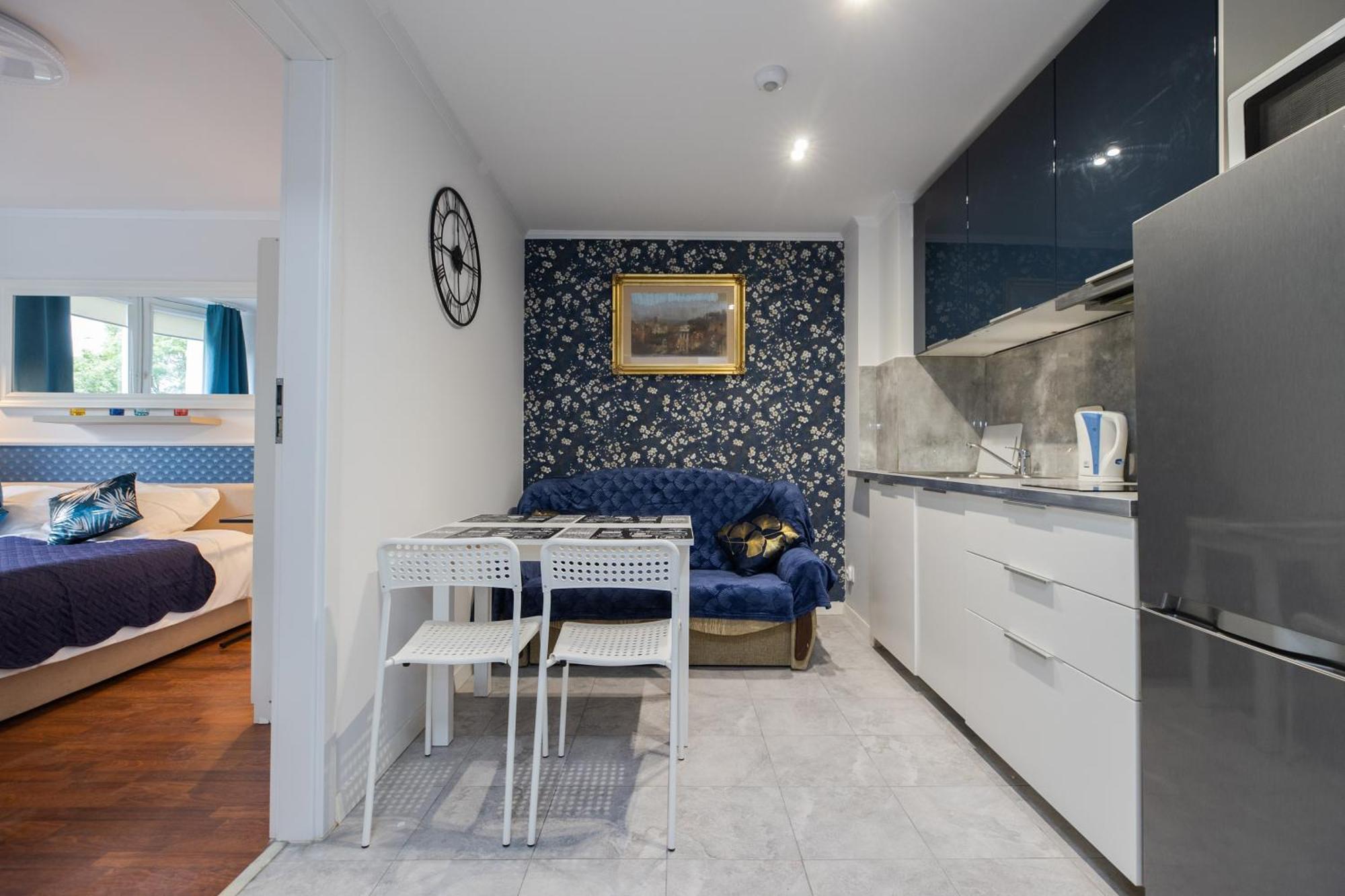 Unitapartament Short Rent Apartment In Warsaw By Metro Station Rondo Onz Apart With 3Bedrooms 22 외부 사진