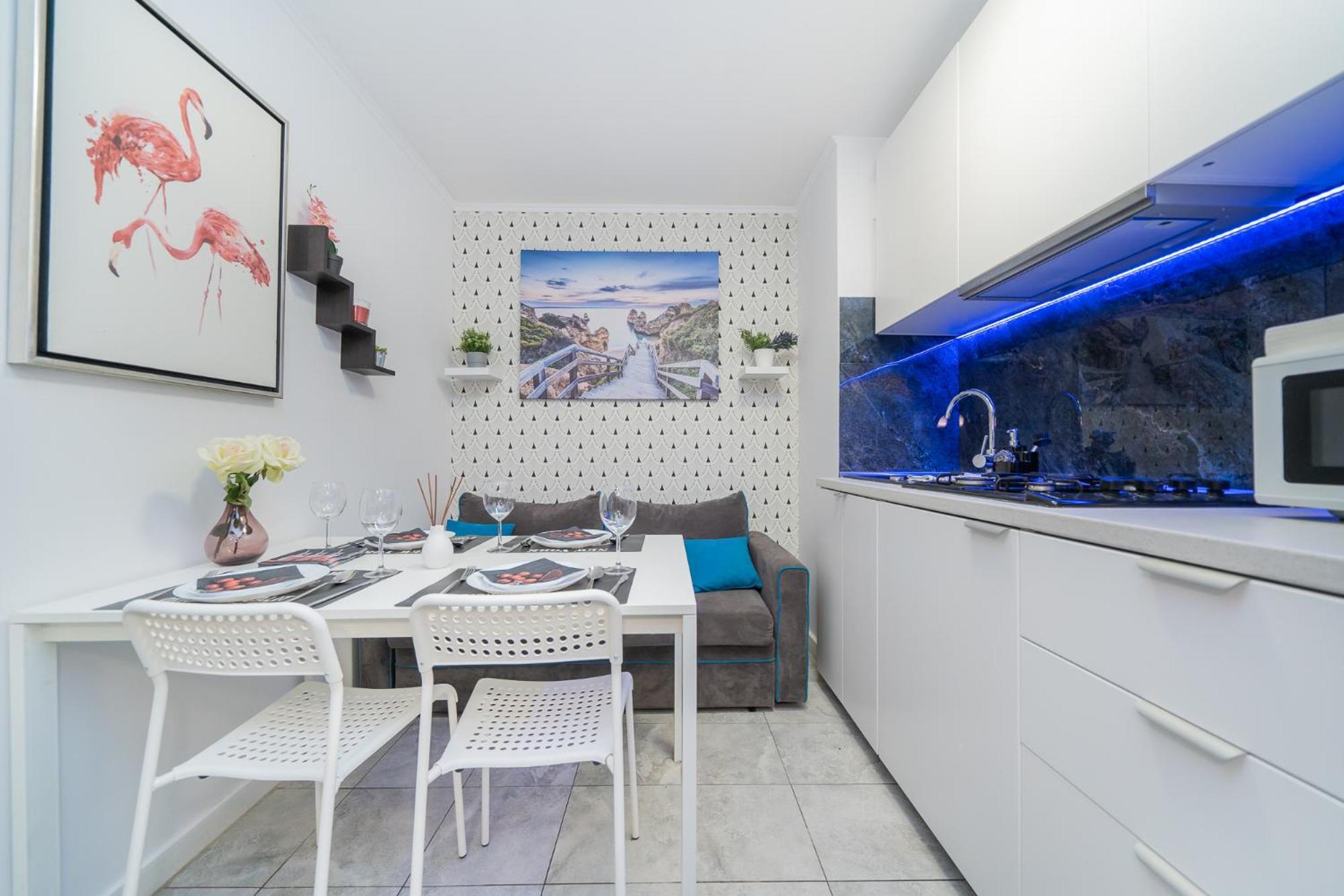 Unitapartament Short Rent Apartment In Warsaw By Metro Station Rondo Onz Apart With 3Bedrooms 22 외부 사진